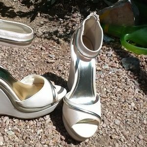 Jennifer Lopez light beige wedges ankle strap zipp